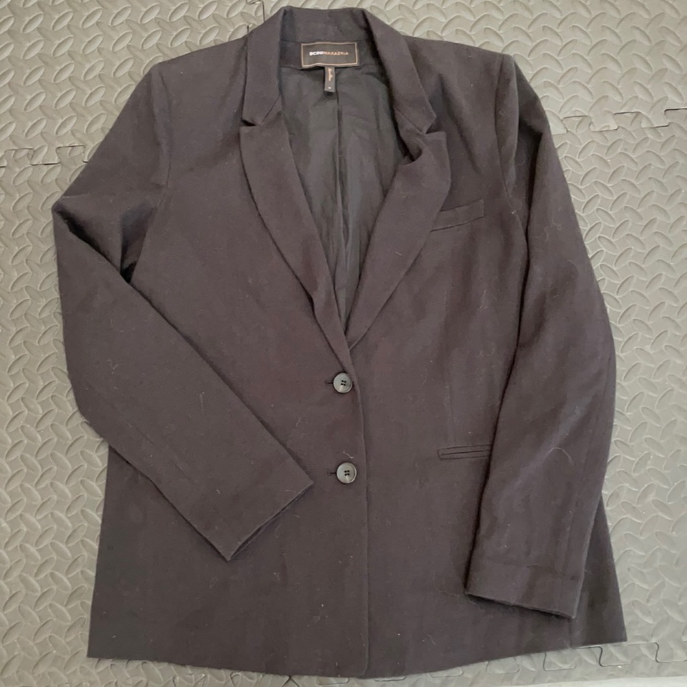 BCBG Lightly worn boyfriend blazer